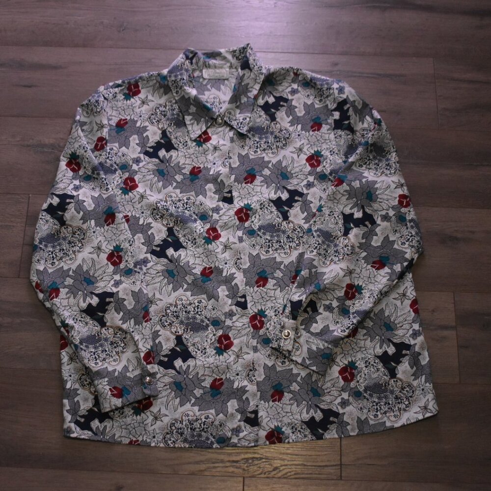 Vintage Classic Connection Long Sleeve Button Up